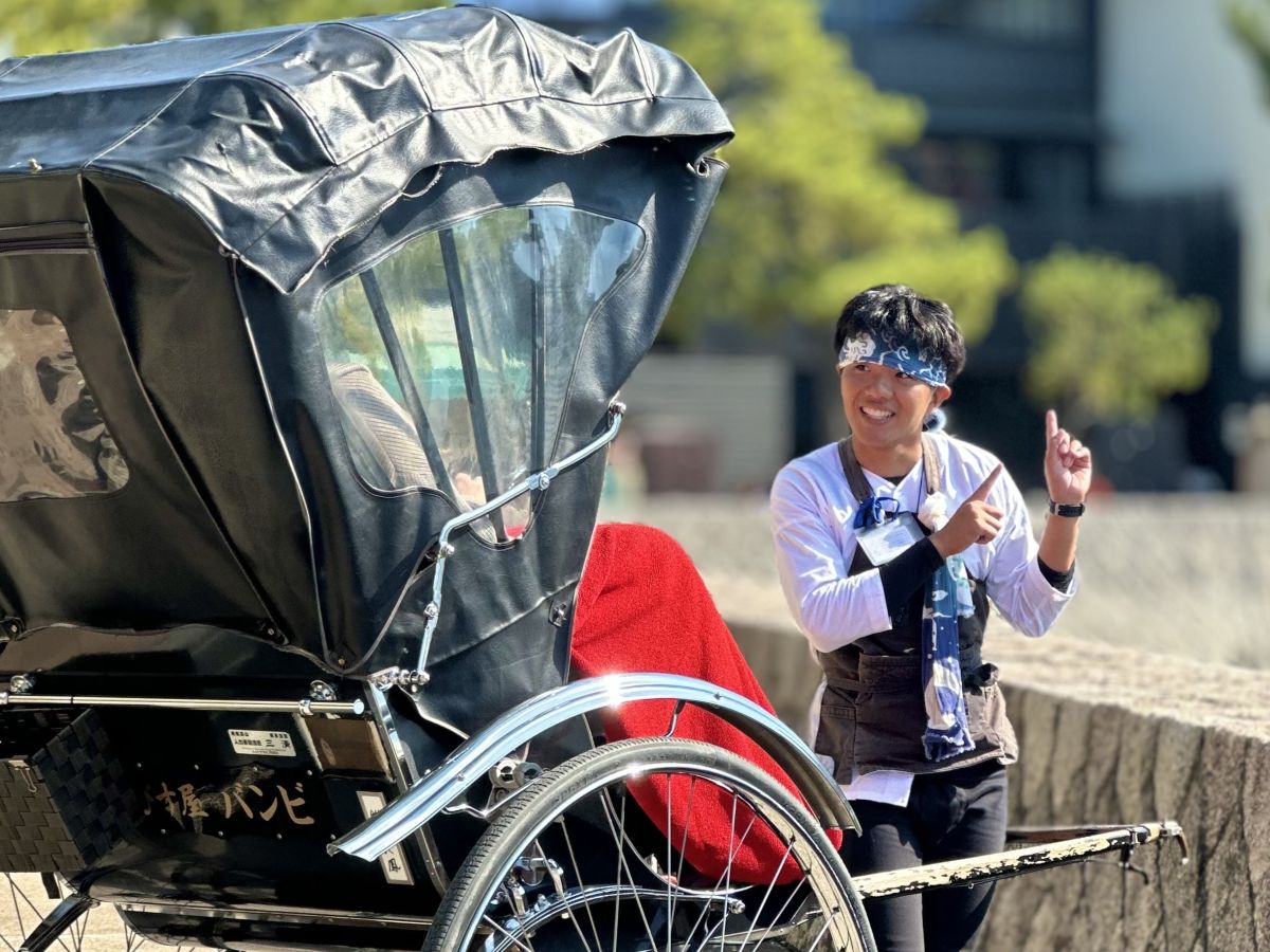 人力車のえびす屋宮島店 鍬田大鳳