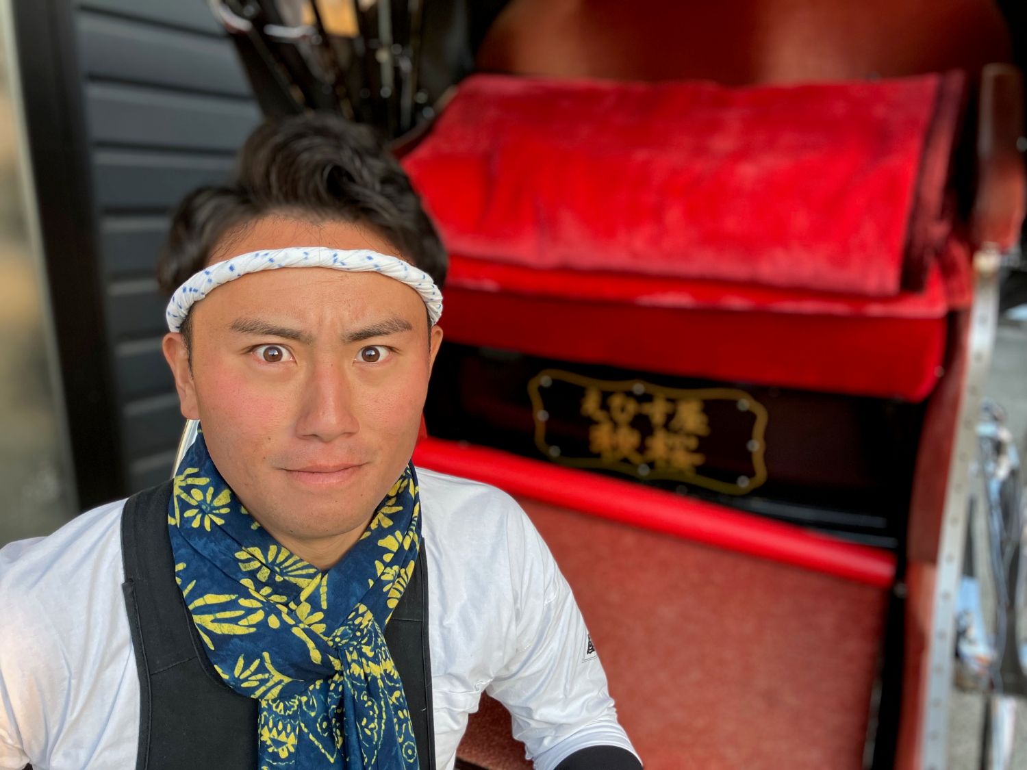 人力車えびす屋 湯布院店の俥夫、中川透の顔写真